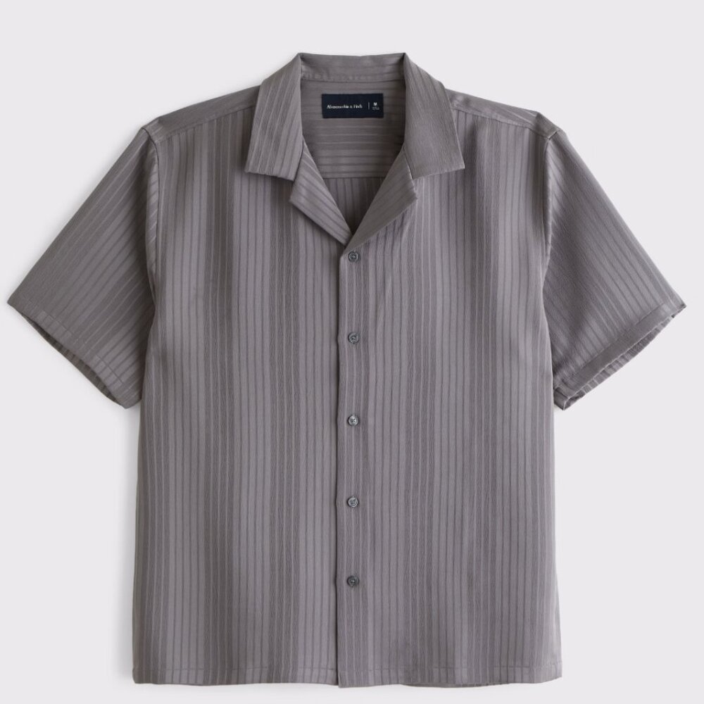 Abercrombie & Fitch Camp Collar Textured Button-Up Shirt medium $75